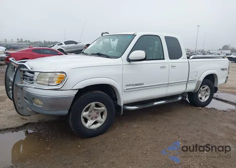 2000 Toyota Tundra Ltd V8 из США, поврежденный, VIN 5TBBT4816YS059351